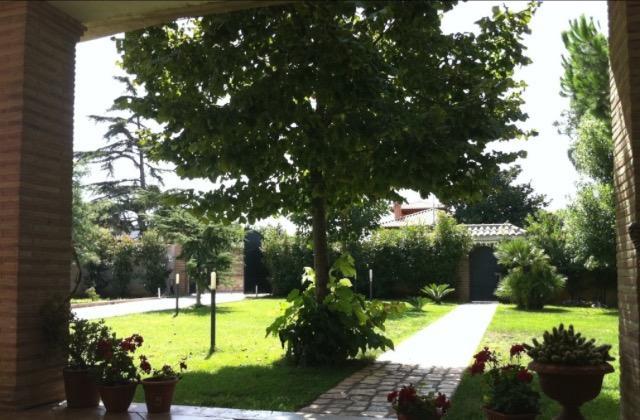Colle La Guardia Hotel Sabaudia Bagian luar foto